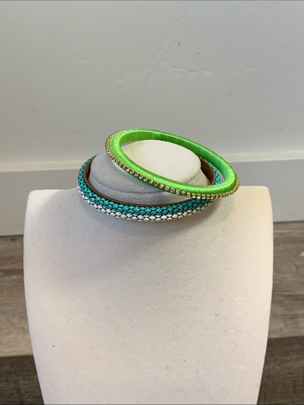 Green and Turquoise Women’s Bangle Bracelet Set